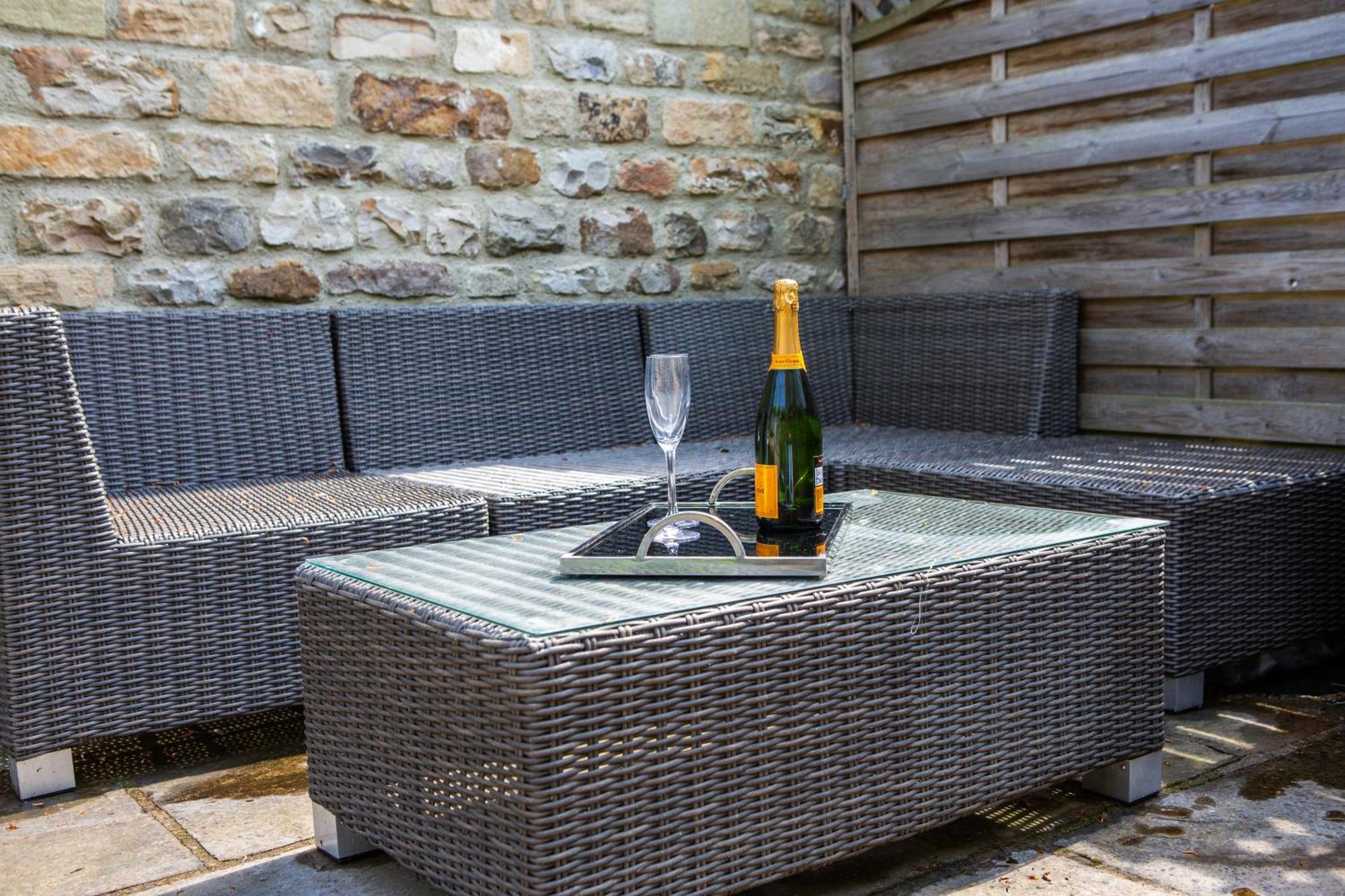 The Wyvill Arms Hotel Leyburn Ngoại thất bức ảnh
